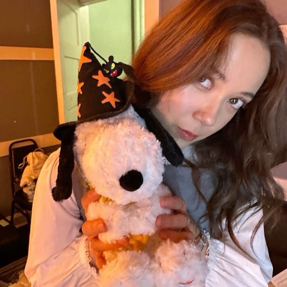 Meet your Posher, Angelynne - Picture 1 of 1